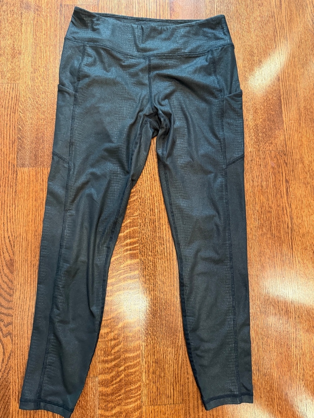 Rae Mode Black Textured High-Waisted Leggings with Side Pockets, Size Large